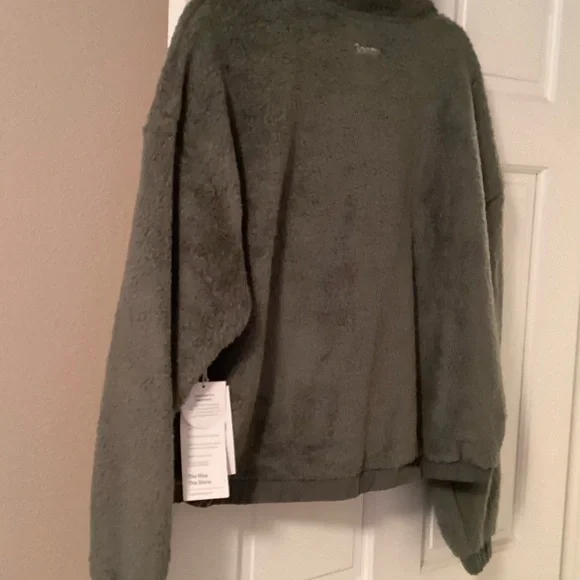 Vuori Gray Utility Jacket - Picture 3 of 5